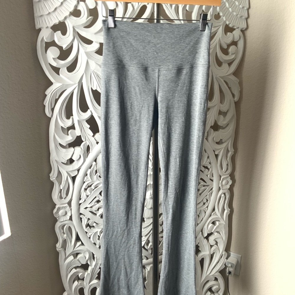 Lululemon mini flare heather core gray size 6 - Picture 4 of 8